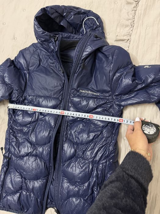 Дамско яке Peak Performance