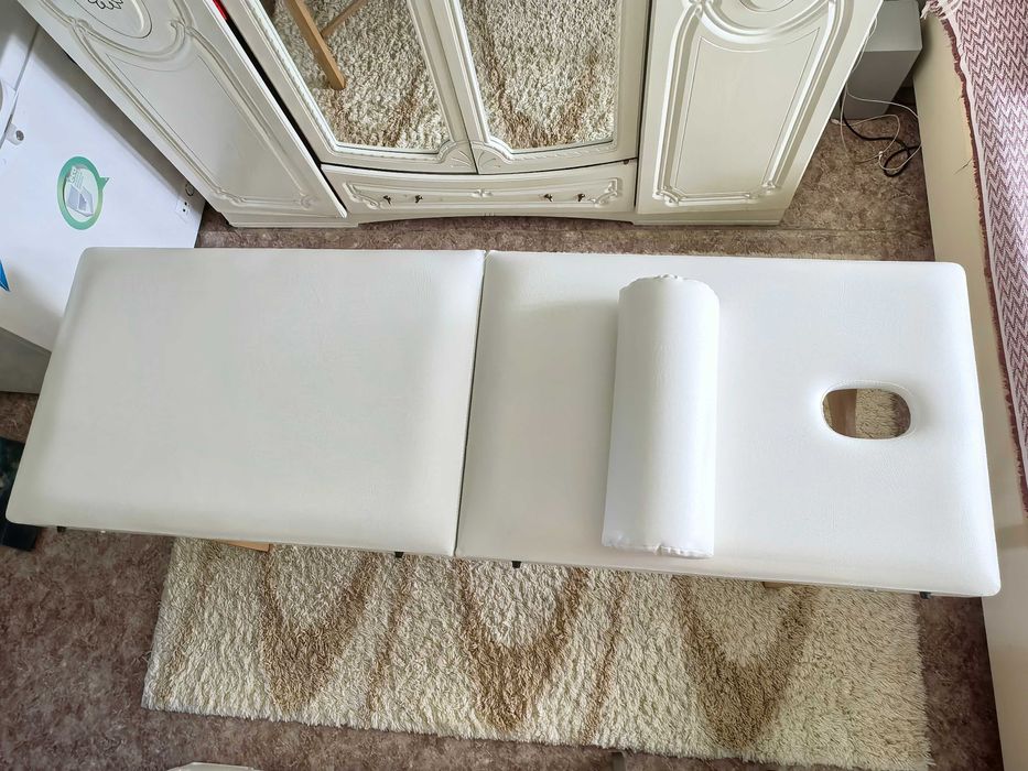 Продам массажную кушетку