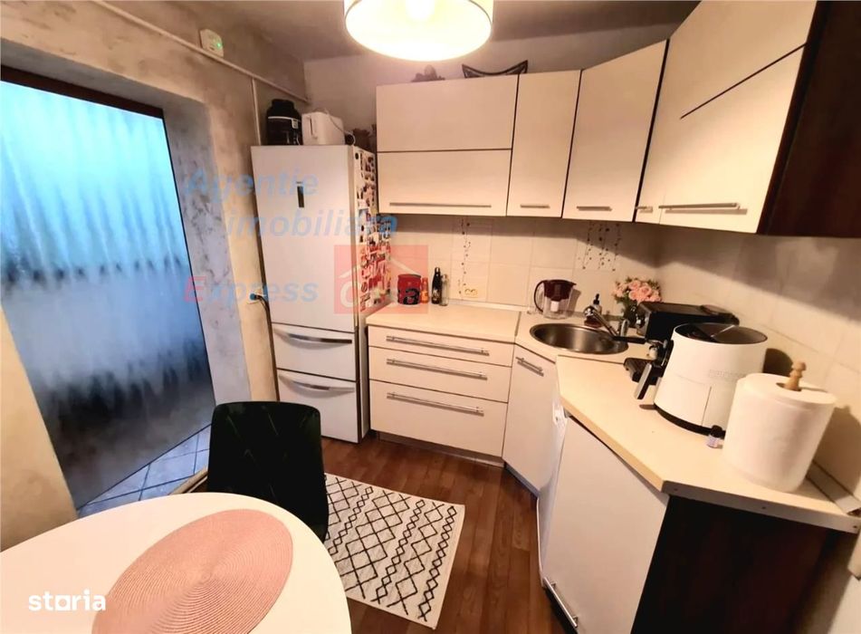 Apartament 3 camere, Nicolina, mutare imediata