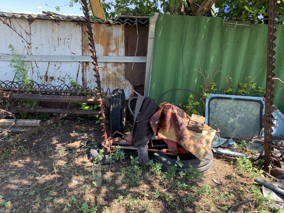 Трактор  МТЗ 82.