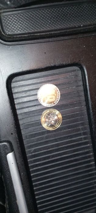 Юбилейные монеты