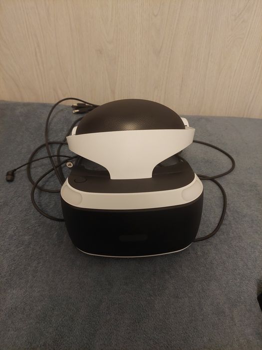 Vand PlayStation 4 +1 controller+kit VR  complet +10 jocuri