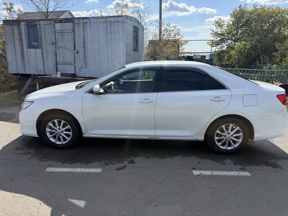 Продам Toyota camry