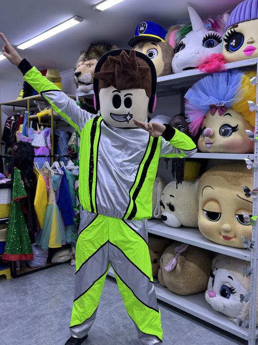 костюм Роблокс в Аренду