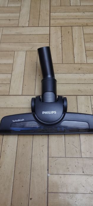 Продам на пылесос Philips щётку насадку