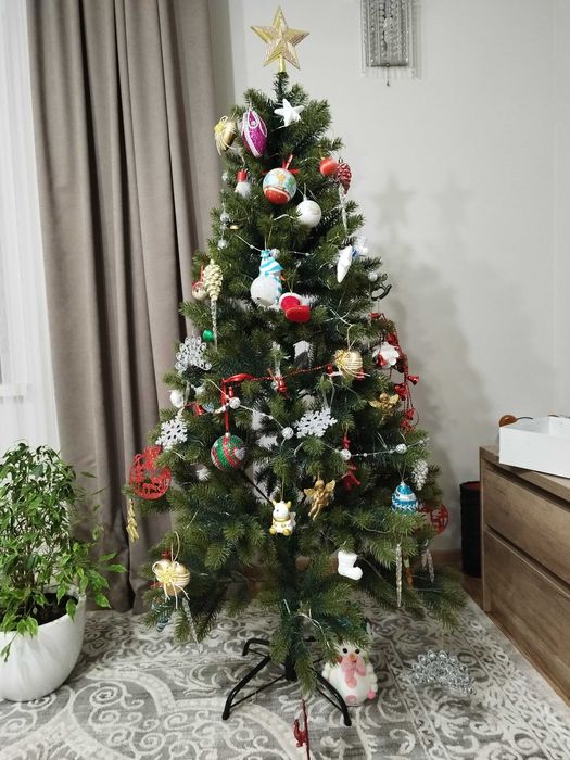 Ёлка искусственная