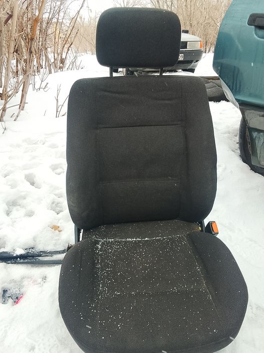 Ауди 80 Б3 продаю двери сиденья