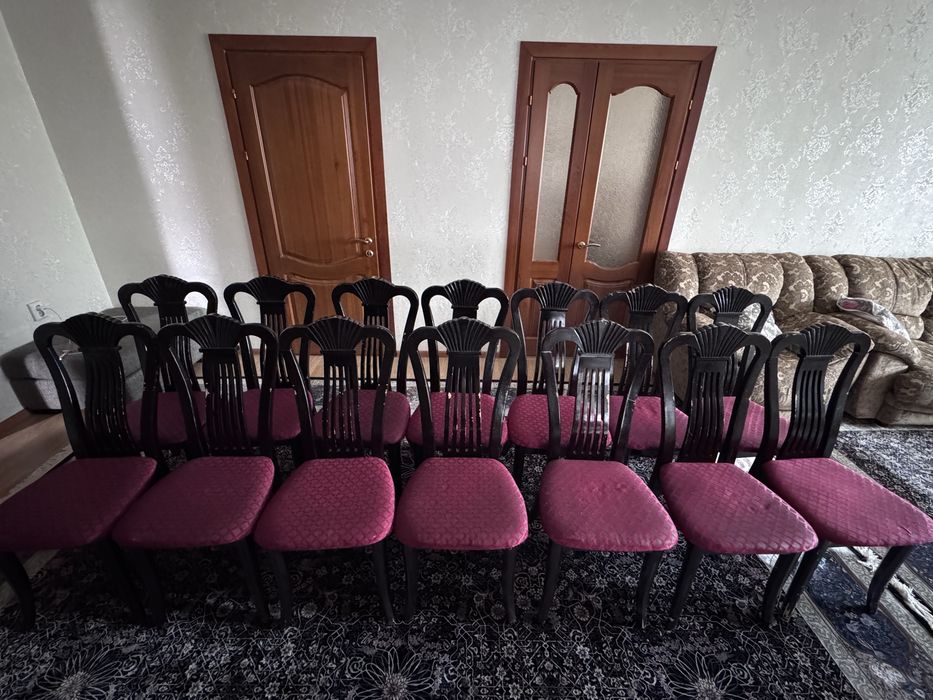 Продам стулья 14 штуки