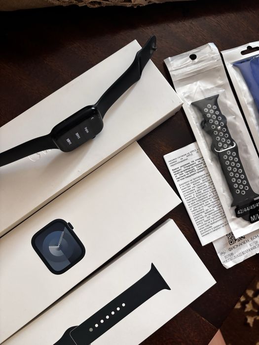 Apple iWatch S9 45 mm с оригинална каишка