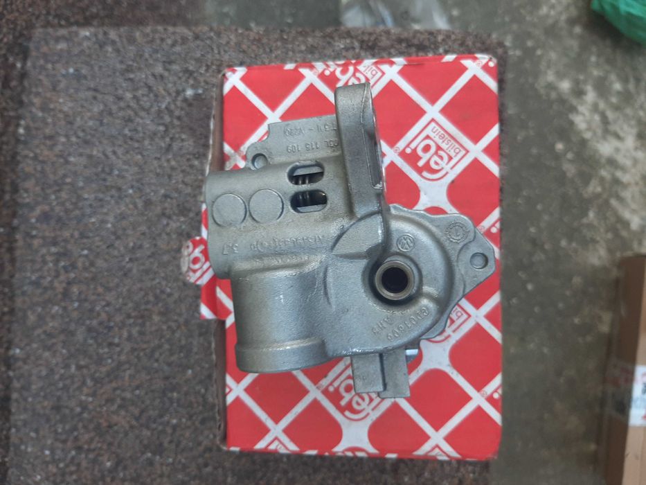 Pompa ulei OEM SH motor 2 ltr Audi-5 lei transportul