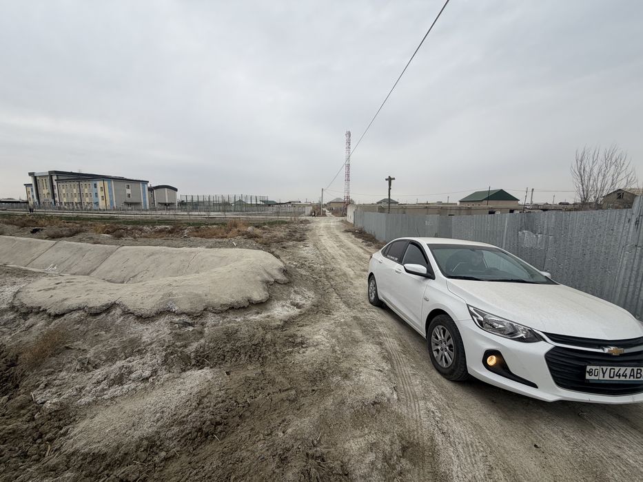 Dacha sotiladi madanyatda