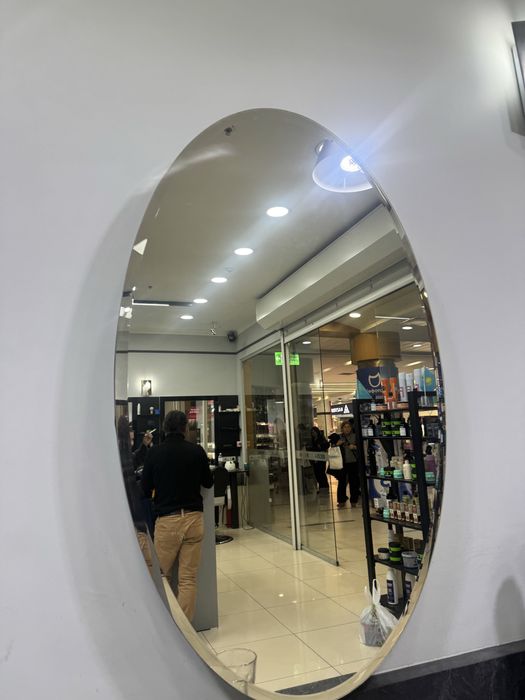 Продам креслы для парикмахерской