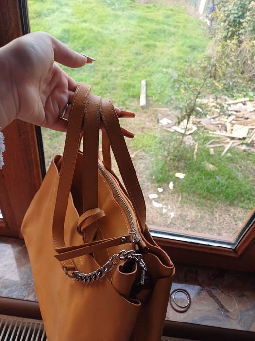 Geanta compartimentata poșetă