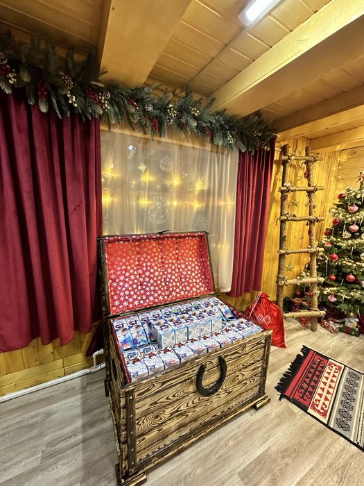 Сундук из массива сосны