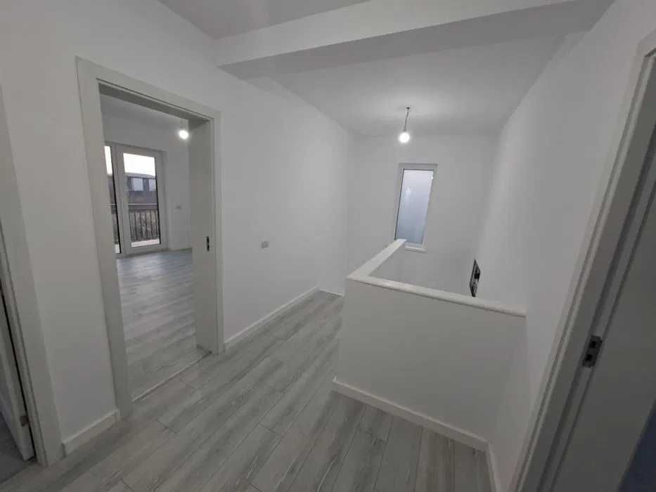 Vila 5 camere, dormitor parter, Valea Lupului-Rediu