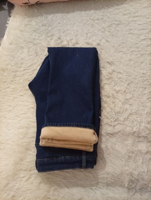 Blugi noi pentru femei , căptușiti , de iarna-toamna.