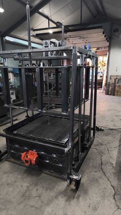 Mașină Presa Tuburi