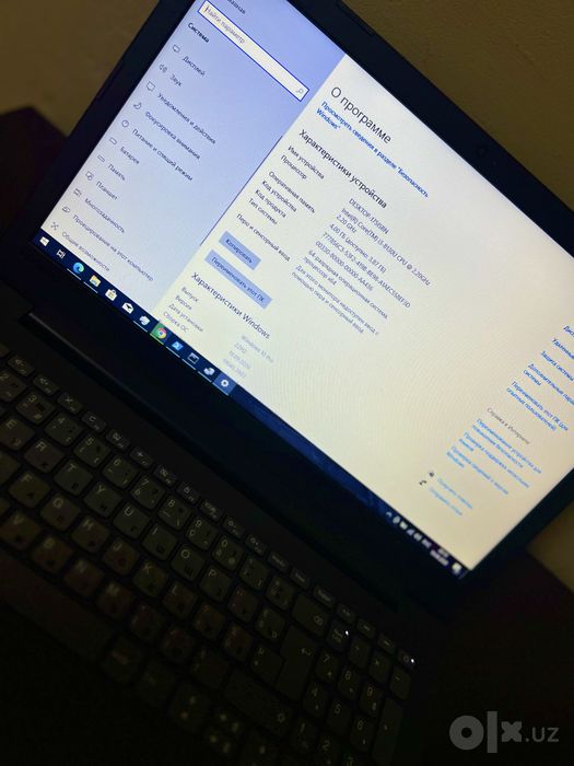 Lenova Core i3 8 pokaleniya SSD 256GB