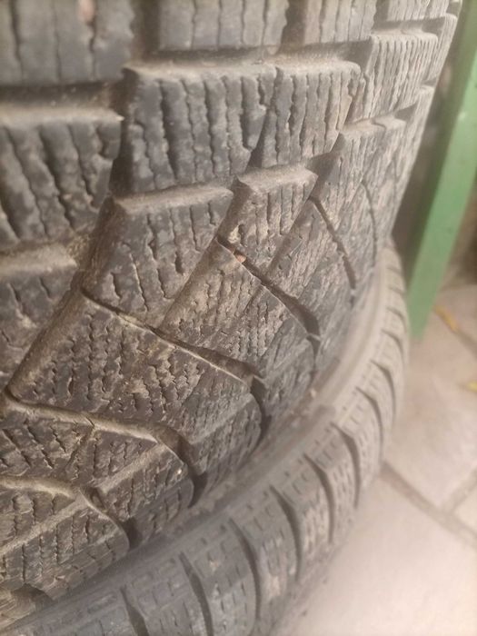 Продается зимняя резина, шины