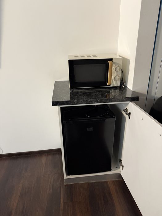 Inchiriez garsoniera