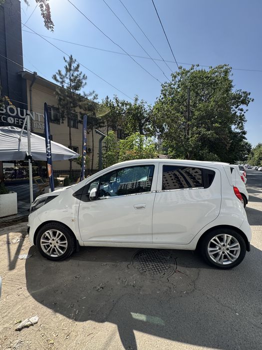Spark sotiladi avtomat aveo qoyilgan.