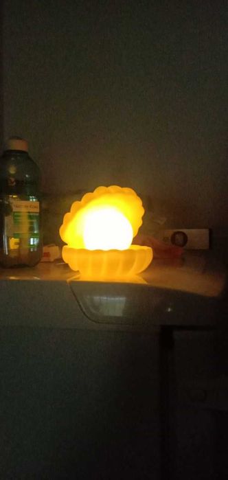 светильник в виде ракушки