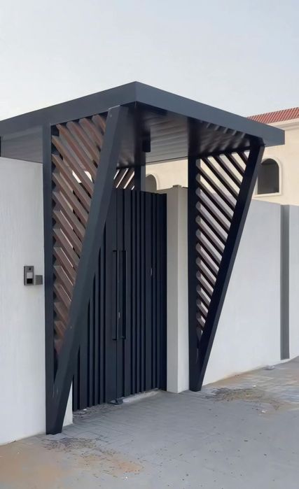 AIF METALL construction — премиальные навесы и козырьки из металла.
Эс