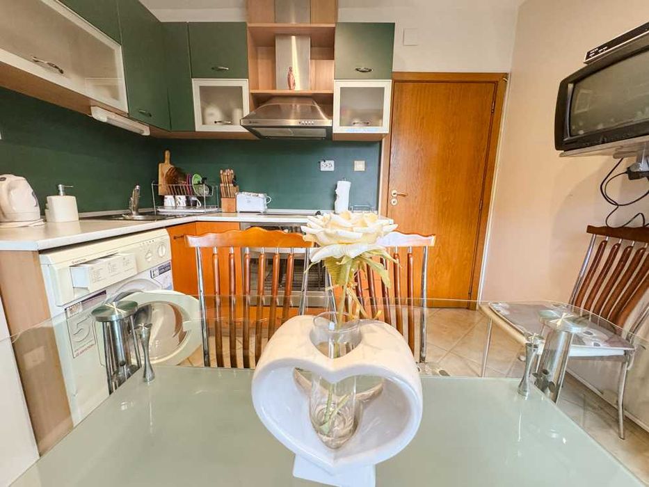 Дава се под наем Двустаен апартамент в Русе, Възраждане - 60 кв.м за 96900 € - Снимка #1