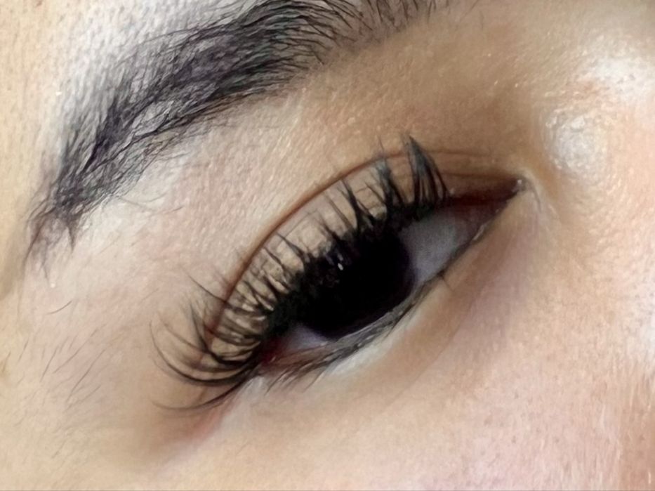 Нужны модели на наращивание ресниц