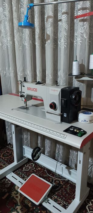 Bruce Tikuv mashinasi