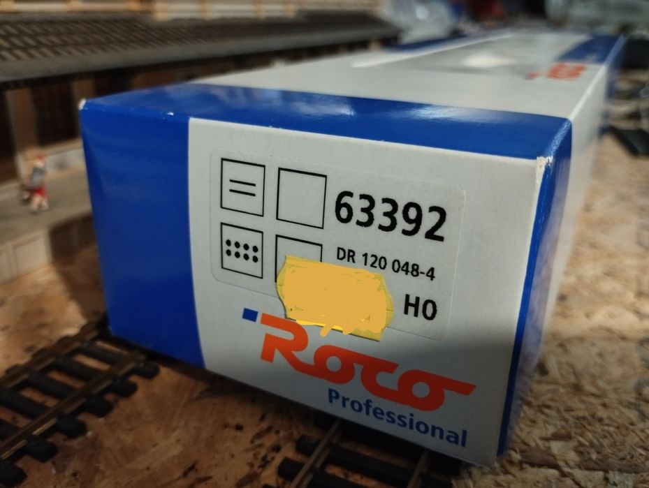 Дизелов локомотив Roco BR120 HO 1/87