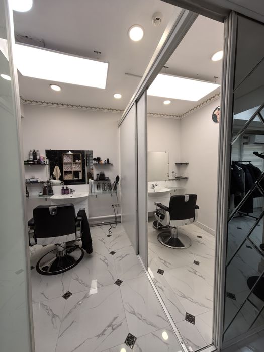 Парикмахерское кресло в аренду