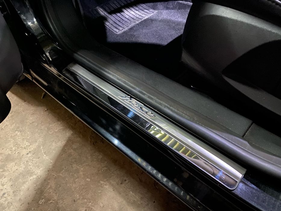 Ornament praguri Ford Fiesta MK6