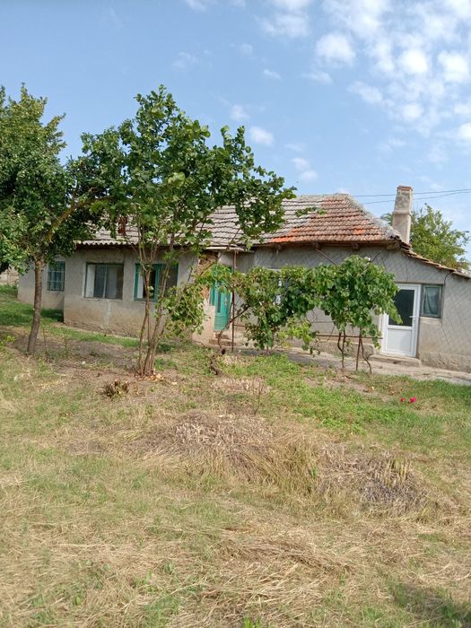 De vânzare un imobil