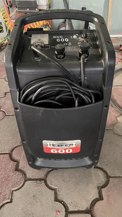 Пуско -зарядное устройство 12/24в