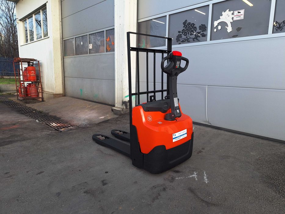 Електрическа палетна количка Toyota LWI160 Li-ION-195 м.ч.