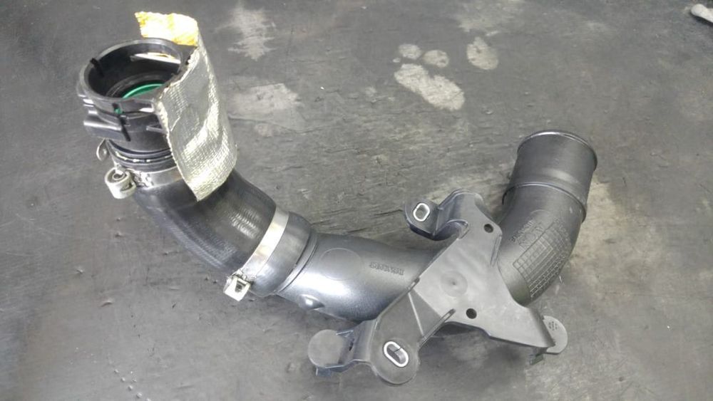 Tubulatura intercooler 0.9 b 90 lpg h4b 410 renault clio 4 captur dacia sandero 2 7e144604208r