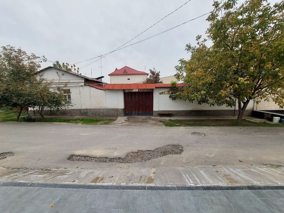 Yakkasaroy tuman salamatinada sotiladi 7 sotix