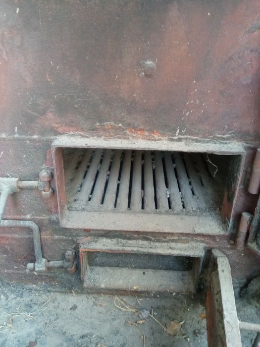 Katyol sotiladi koʻmir va  gazda iwlaydi.