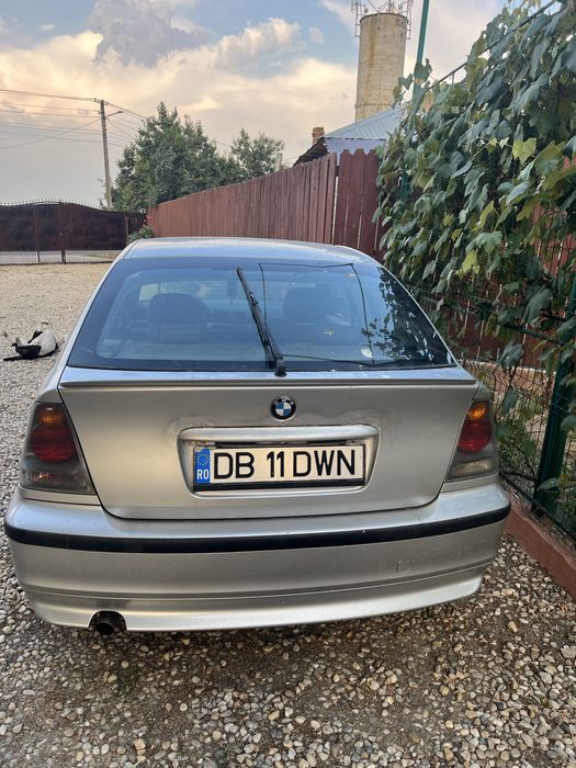 Vând bmw e46 compact pentru dezmembrări