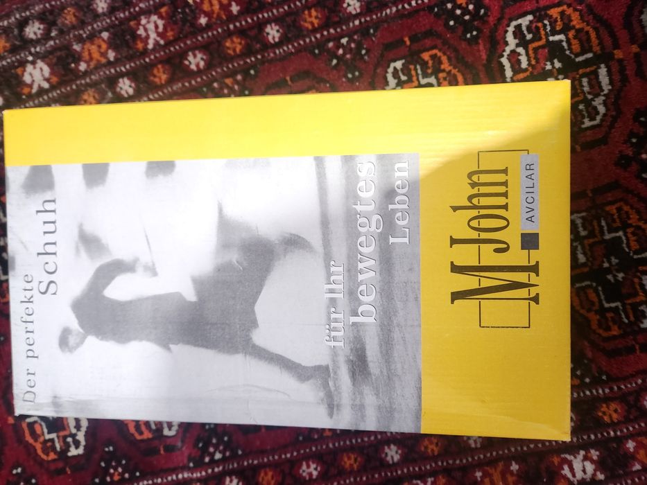 M John классик туфли сотилади.