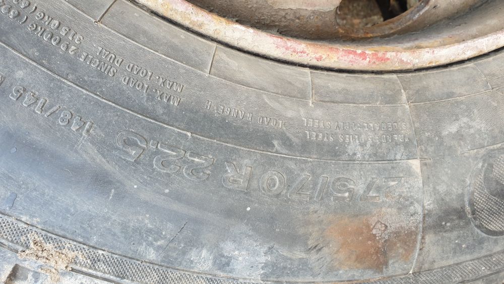 Джанта с гума 275 70 22.5 семперит