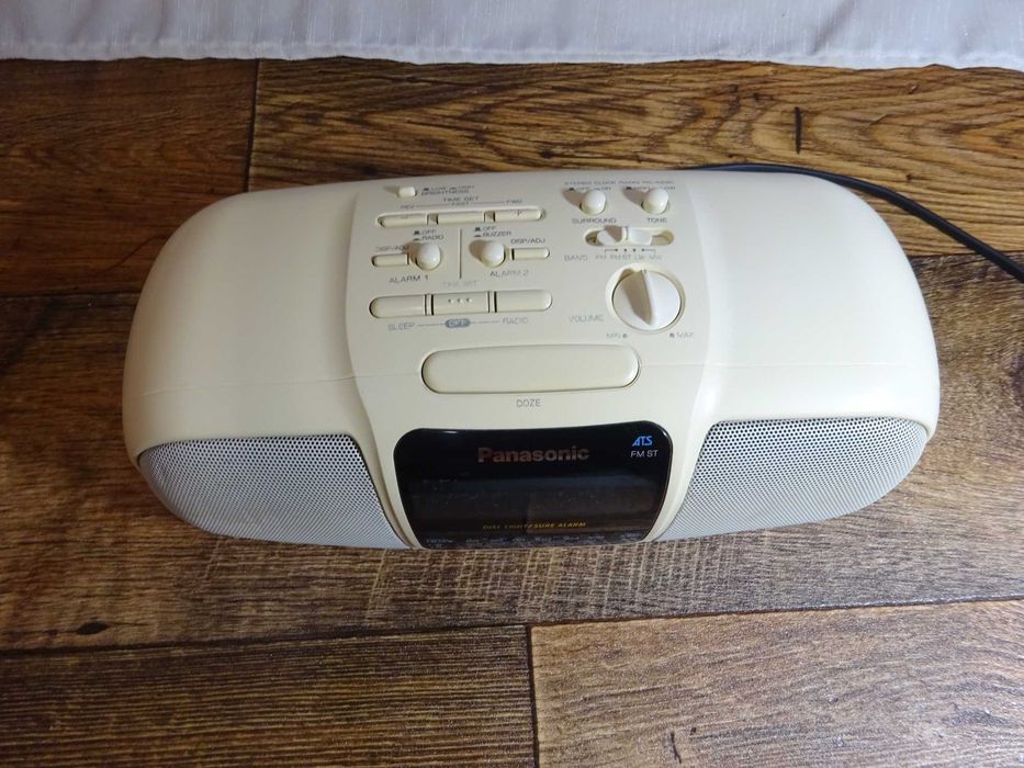 Aparat radio cu ceas retro Panasonic RC-X230