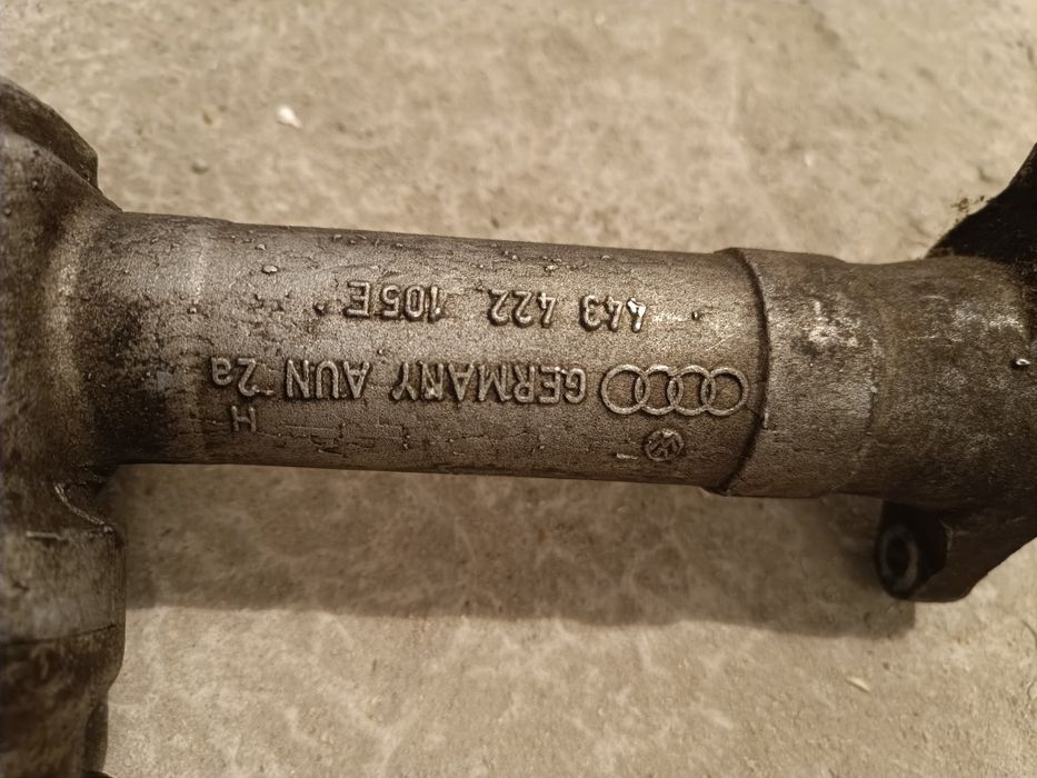 Продам рулевую рейку Ауди А6 С4