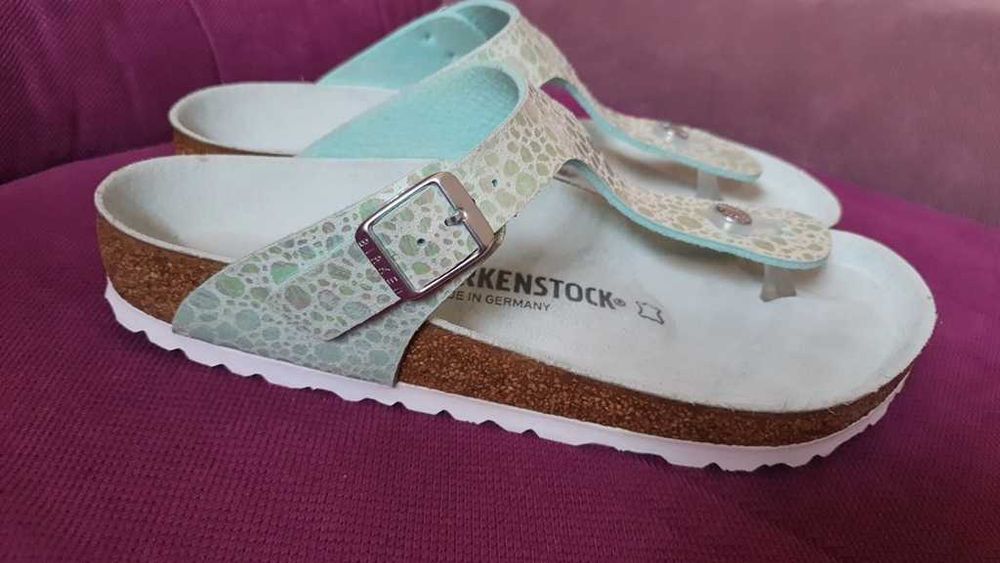 Sandale trendy cu irizatii de la Birkenstock Gizeh marimea 39