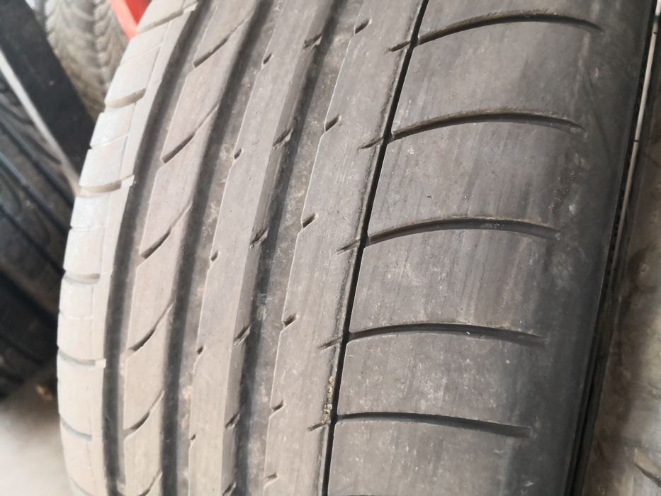 235 50 18 цола гуми 2 dunlop