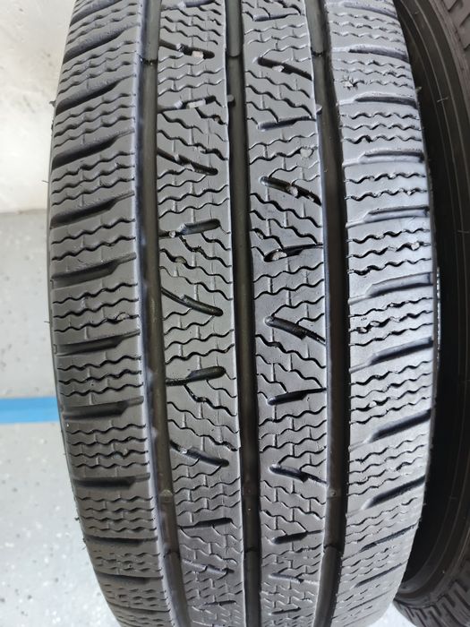 225.65.16C Pirelli M+S Second-hand