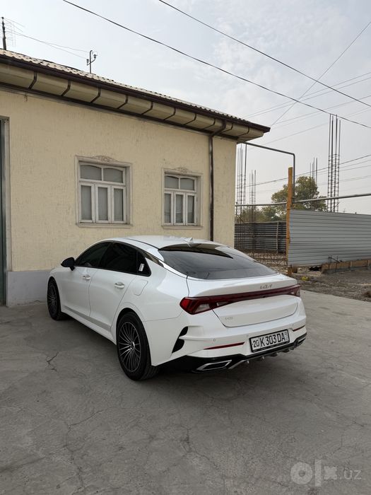 Kia K5 sotuvda Srochna