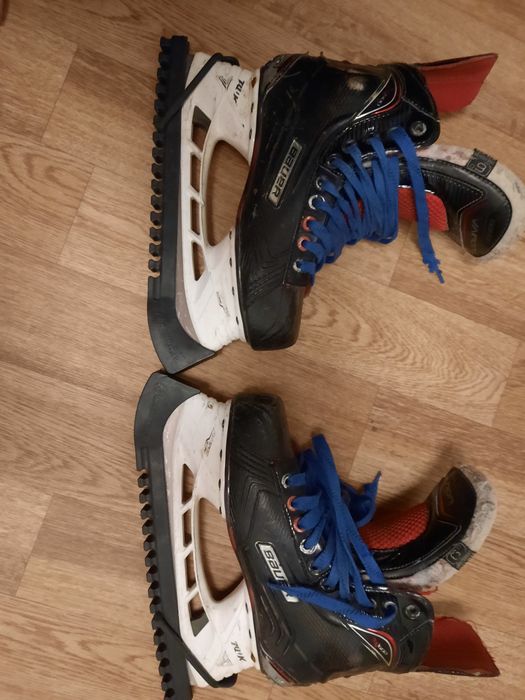 Продам коньки Размер 40,5