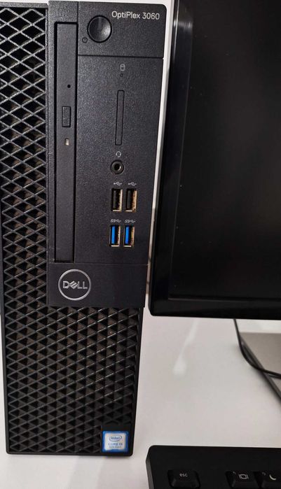DELL PC OptiPlex 3060 i5 - 8500 Intel Core Pana la 4.10 GHz 8 GB